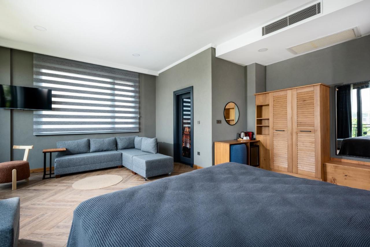 Hotel Petrion *